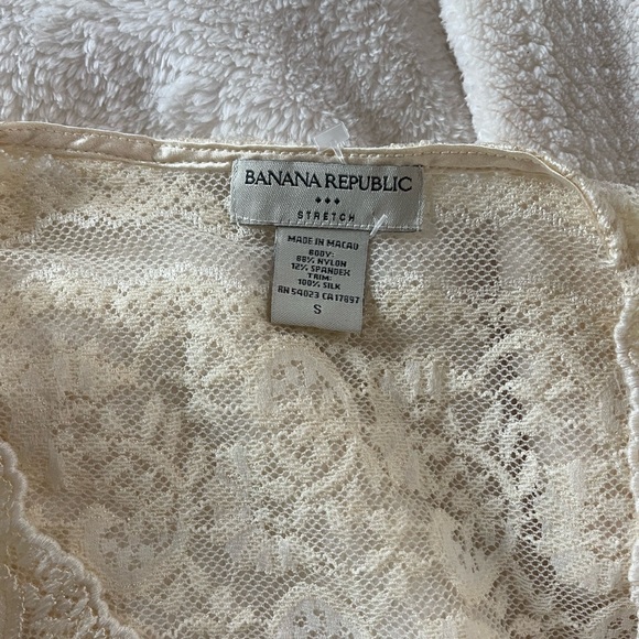 Banana Republic cream lace wrap top long sleeve Sz S - Picture 3 of 5